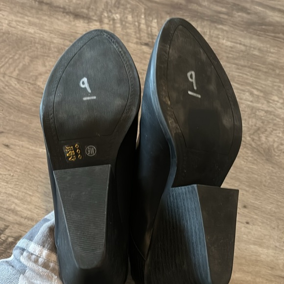 CL Laundry faux snakeskin ankle booties size 9 - Picture 7 of 7